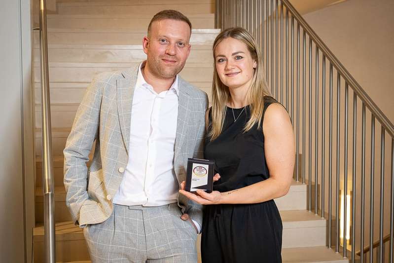 Metzler Mitarbeiter mit Auszeichnung