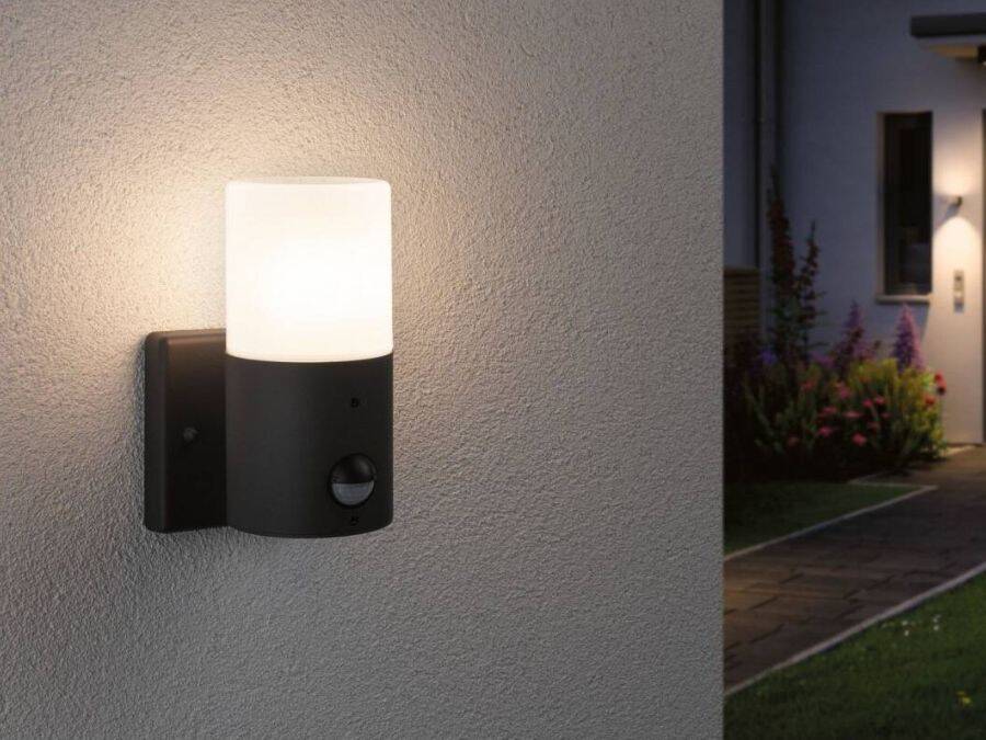 Più luce a lungo con la giusta illuminazione: adattamenti al cambio dell\'ora - Illuminazione esterna ottimale dopo il cambio dell\'ora | Metzler GmbH