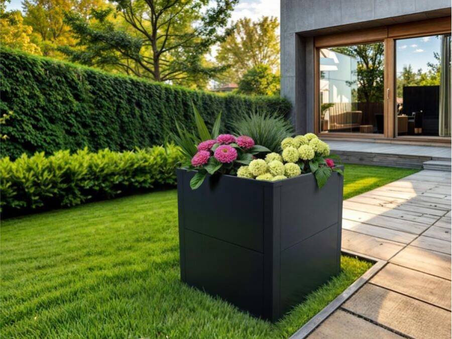 Carré potager dans de nouvelles couleurs – pour un démarrage printanier élégant - Carré potager dans de nouvelles couleurs – démarrage printanier élégant avec Metzler