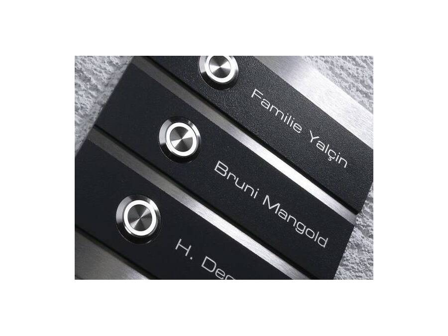 Moderne Mehrfamilien Klingeln mit Gravur aus Edelstahl - Mehrfamilien Klingelanlagen mit Gravur online