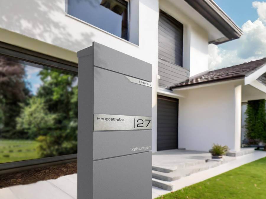 Metzler Standbriefkasten Alves frontal seitlich am Hauseingang