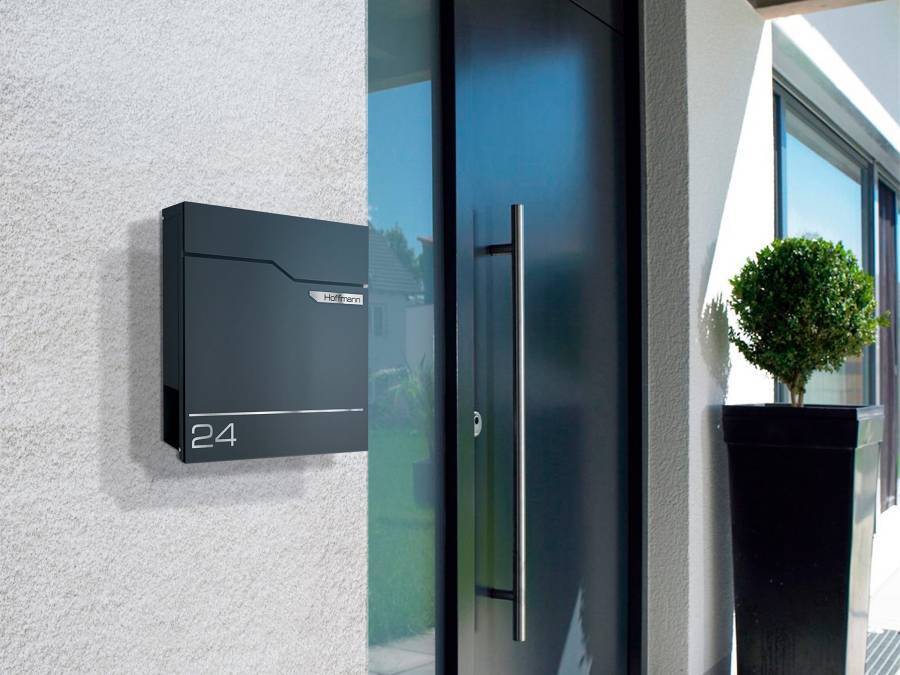 Metzler Briefkasten Hoffmann - Szenario am Hauseingang