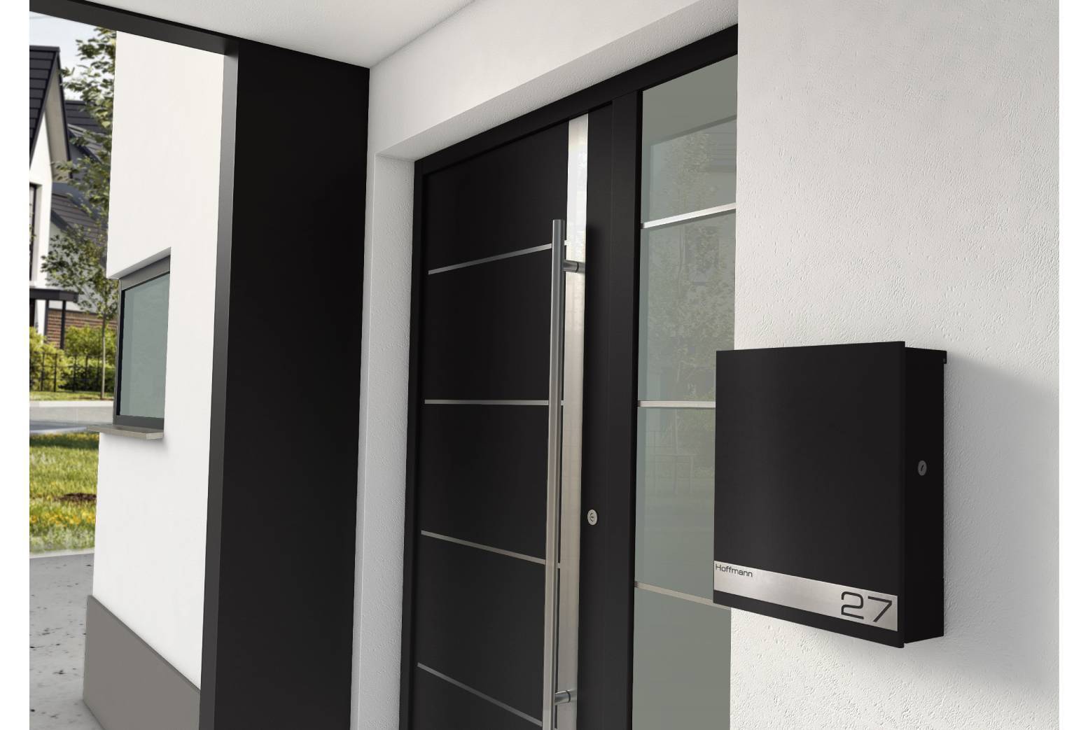 Metzler Briefkasten Lepo 1 in Tiefschwarz an der Fassade