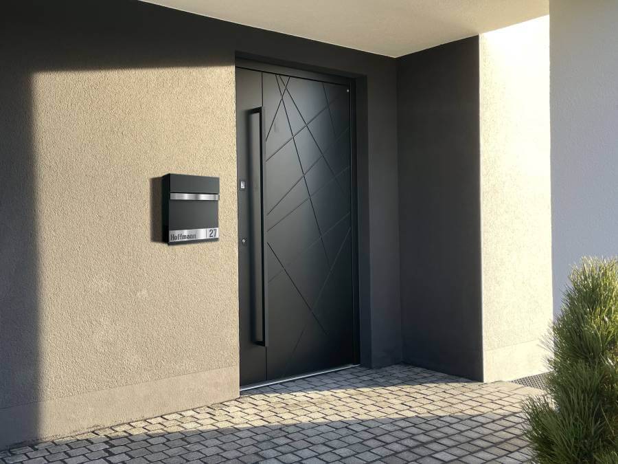 Metzler Briefkasten Gustav Hauseingang - Szenario