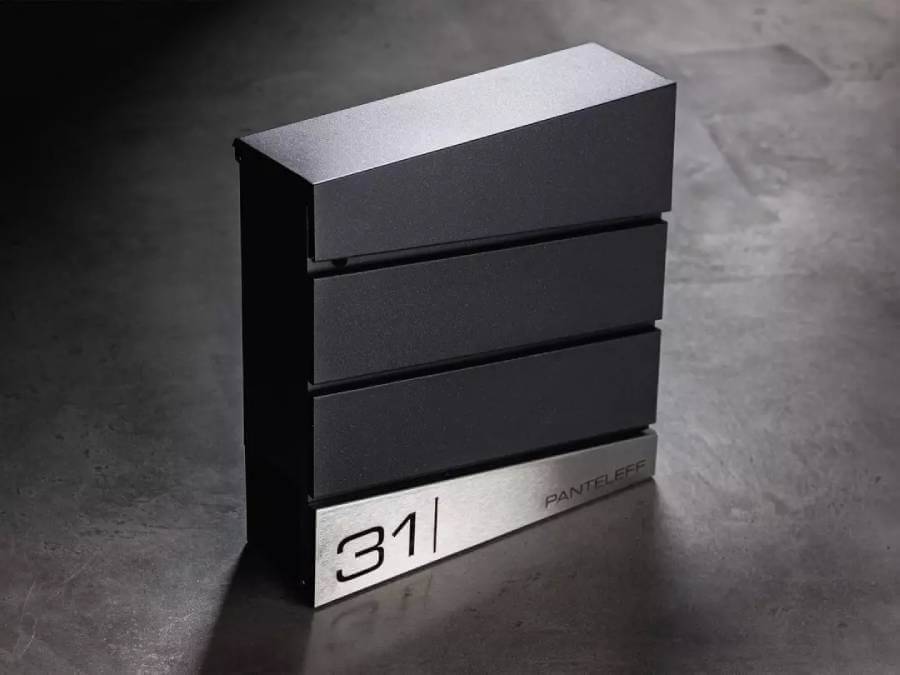 Briefkasten Metzler Neumann seitlich am Boden