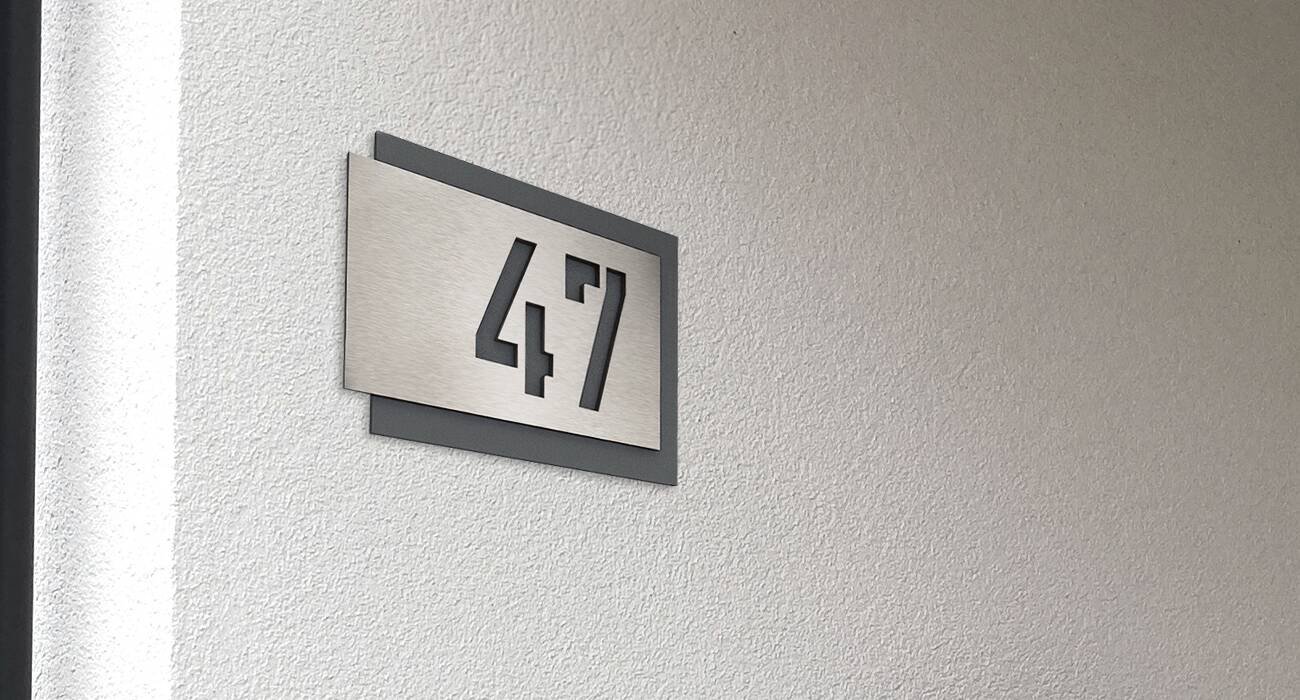 Metzler Edelstahl Hausnummernschild Unsichtbare Montage