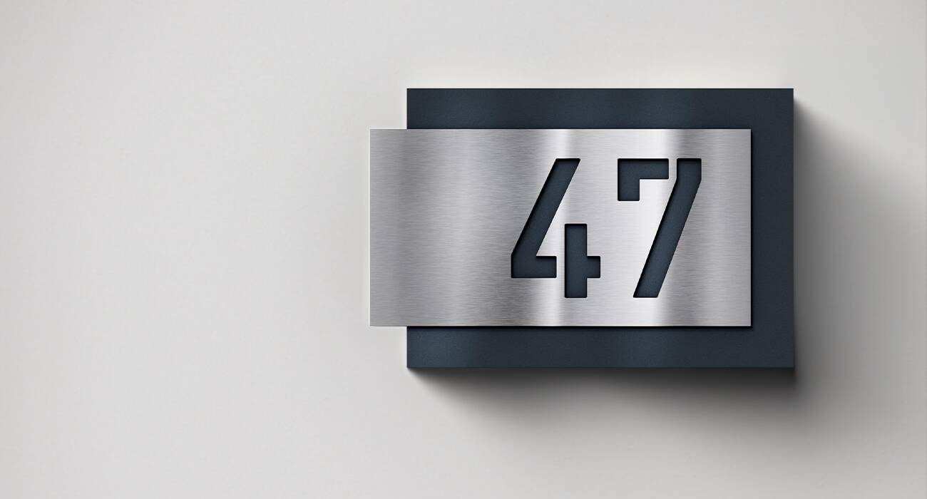 Metzler Edelstahl Hausnummernschild Optisches Highlight