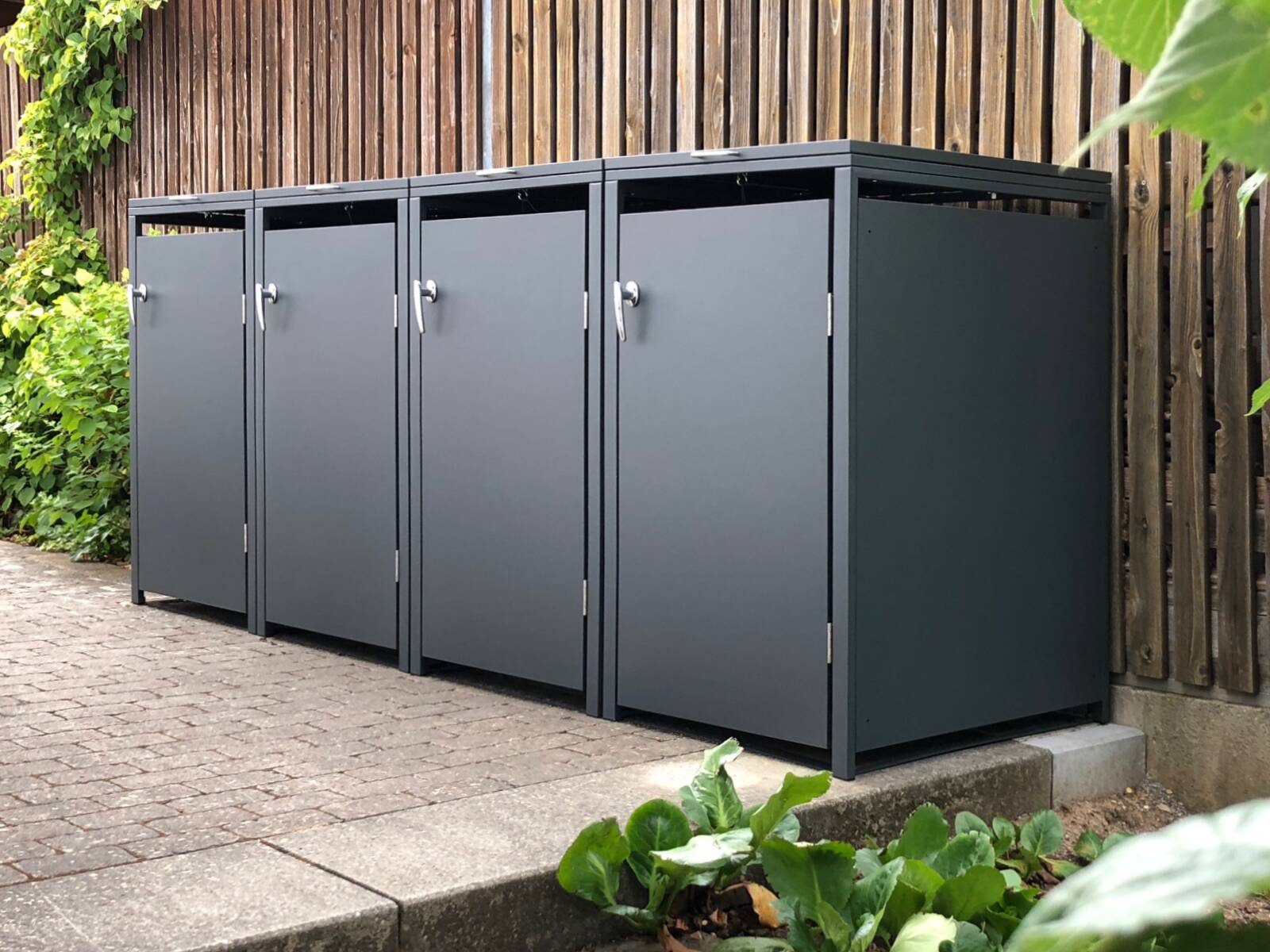 Metzler Mülltonnenboxen aus massivem Metall