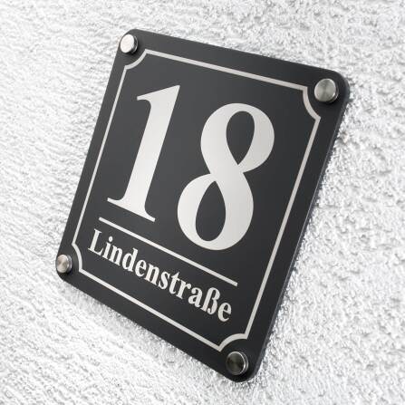 Numéro de maison quadratique en anthracite RAL7016 avec gravure
