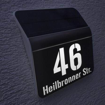 Solar-Hausnummer von Steinel | Edelstahl | Dämmerungssensor