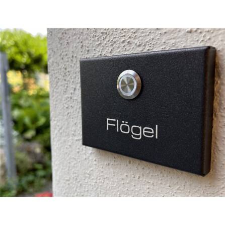 Metzler Aufputz Türklingel | personalisiert mit Gravur | Edelstahl-Taster mit LED | RAL 7016 Anthrazitgrau | Vitus