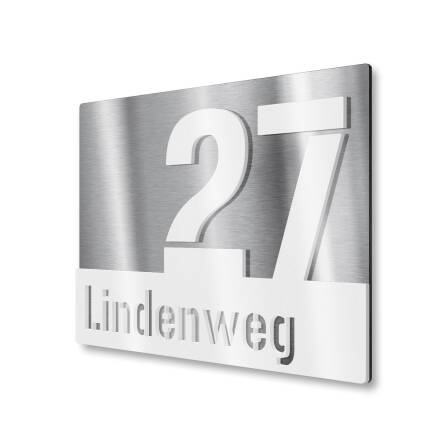 Hausnummernschild aus Edelstahl mit Straße in Weiß
