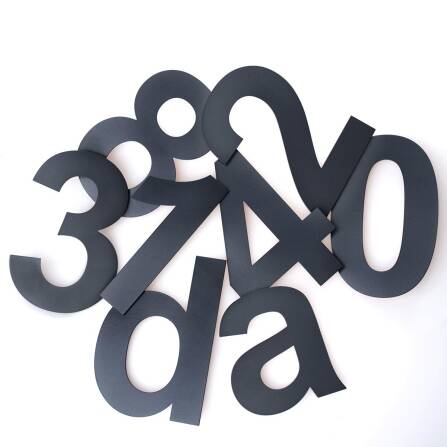 Metzler Hausnummer | Edelstahl | Arial | Anthrazitgrau | Höhe 20 cm | 1