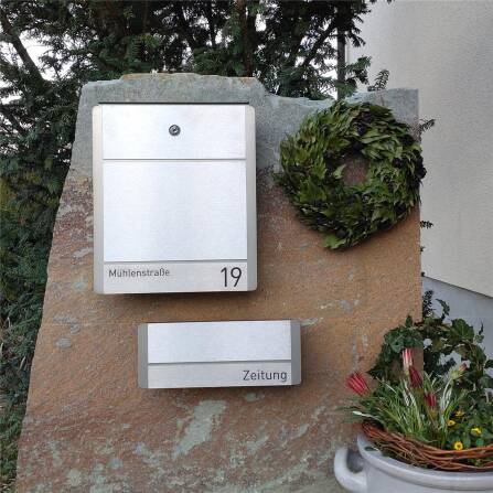 Metzler Briefkasten aus Edelstahl | personalisiert mit Gravur | Zeitungsfach optional | Edelstahl | Moris