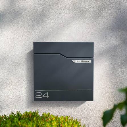 Metzler Briefkasten austauschbares Namensschild | Anthrazit  | Hoffmann