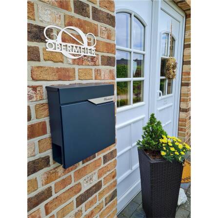 Metzler Briefkasten Anthrazit austauschbares Namensschild | Ebenhard