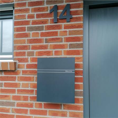 Metzler Briefkasten Anthrazit RAL 7016 Gravur | Lepo 2