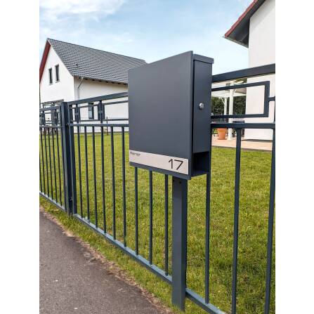 Metzler Briefkasten Standfuß Anthrazit hochwertiger Stahl | Lepo 1