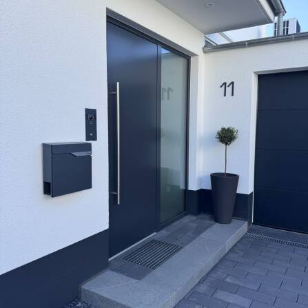 Metzler Hausnummer | Edelstahl | Modern | Anthrazitgrau | Höhe 20 cm