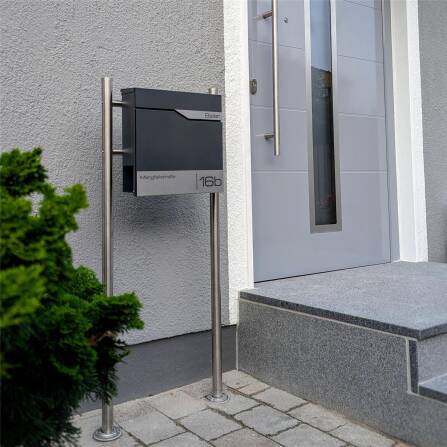 Metzler Standbriefkasten Anthrazit RAL 7016 hochwertiger Stahl | Siebert