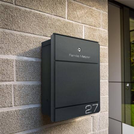 Metzler Briefkasten Anthrazit Gravur optional mit Zeitungsfach | Modell01
