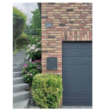 Metzler Briefkasten Anthrazit Gravur optional mit Zeitungsfach | Modell01