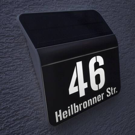 Solar-Hausnummer von Steinel | Anthrazit | Dämmerungssensor