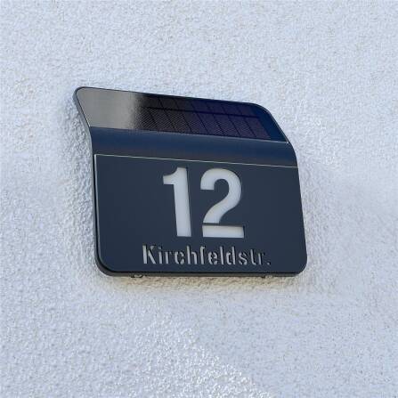 Solar-Hausnummer von Steinel | Anthrazit | Dämmerungssensor