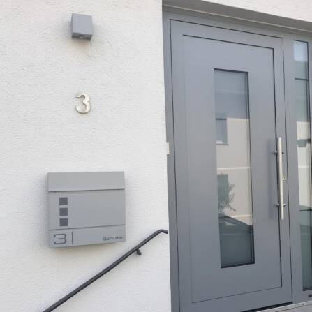 Metzler Briefkasten Graualuminium hochwertiger Stahl Sichtfenster | Cube