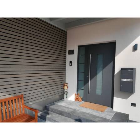 Metzler Paketbox Anthrazit RAL 7016 | personalisiert mit Gravur | Edelstahl-Namensschild | rostfrei & massiv | Avalon 2