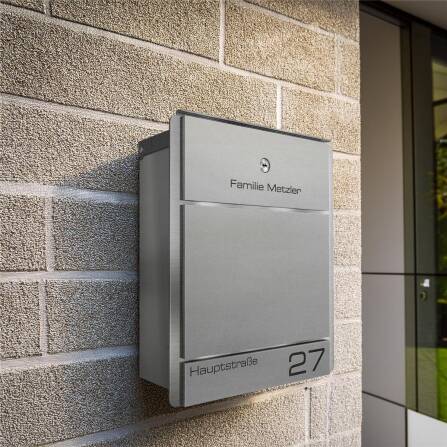 Metzler Briefkasten aus Edelstahl | personalisiert mit Gravur | Zeitungsfach optional | Grau | Moris