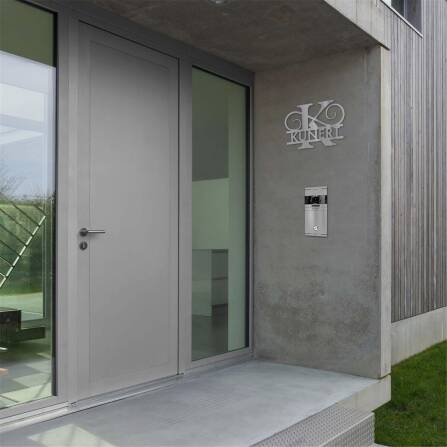 Personalisiertes Namensschild mit Monogramm in Graualuminium RAL 9007 18 x 27 cm keine Befestigung