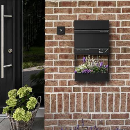 Metzler Briefkasten in RAL9005 Tiefschwarz Lasergravur | Hermann