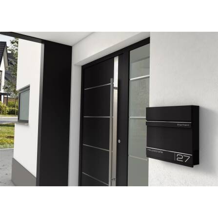 Metzler Briefkasten in RAL9005 Tiefschwarz Lasergravur | Hermann