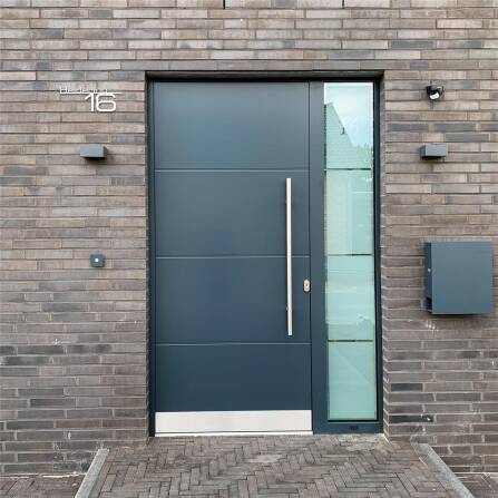 Metzler Briefkasten aus hochwertigem Stahl pulverbeschichtet | RAL 7016 Anthrazit | Lepo