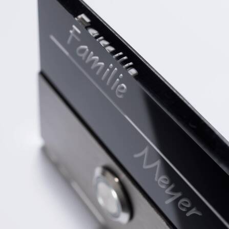Metzler Türklingel aus Edelstahl LED-3D-Namensschild | Sora