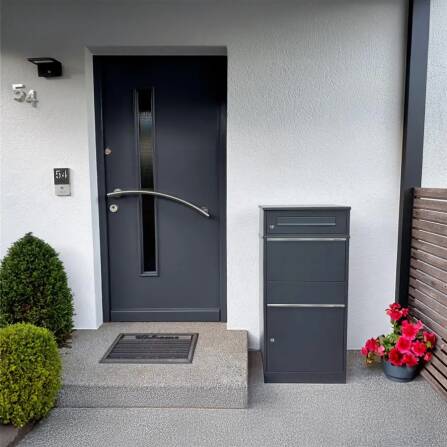 Metzler Cassetta per pacchi con cassetta postale | Antracite RAL 7016 | con fessura per lettere | per pacchi fino alla taglia M | inossidabile | Bispo