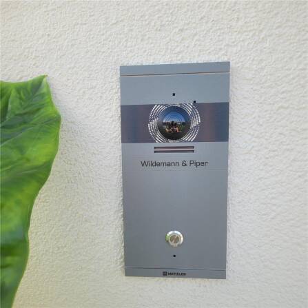 Metzler VDM10 2.0 Video-Türsprechanlage | 1 Klingeltaster | RAL 9007 Graualuminium | Colson