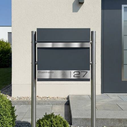 Metzler Standbriefkasten mit Gravur aus Edelstahl | Stencil