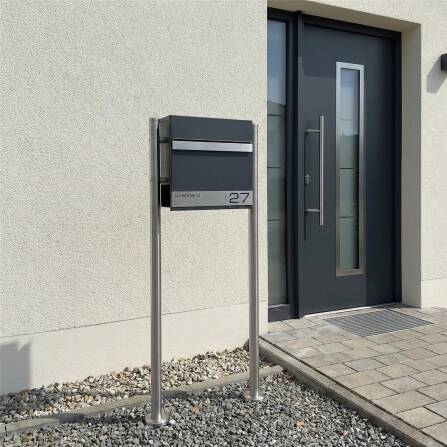 Metzler Standbriefkasten mit Gravur aus Edelstahl | Stencil