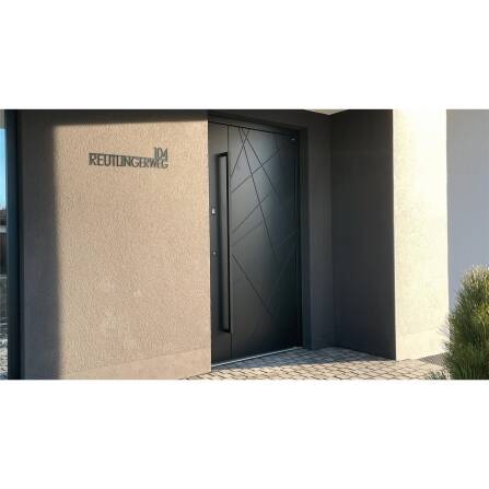 Metzler Scritta in acciaio inox con via e numero civico | RAL 7016 Grigio antracite | 120 cm | Edvin