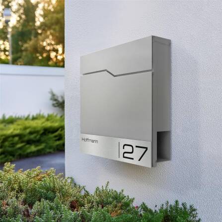 Metzler Briefkasten mit Edelstahl-Namensschild | RAL 9007 Graualuminium | Enno