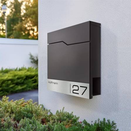 Metzler Briefkasten mit Edelstahl-Namensschild | DB 703 Eisenglimmer | Enno