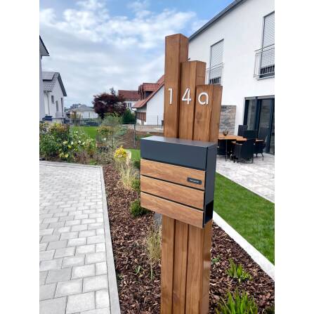 Metzler Briefkasten Holzoptik Eiche | Anthrazit RAL7016 mit Edelstahl Namensschild | Anton 2