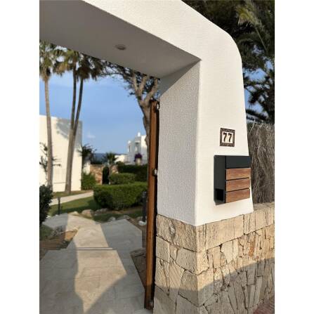 Metzler Briefkasten Holzoptik Eiche | Anthrazit RAL7016 mit Edelstahl Namensschild | Anton 2