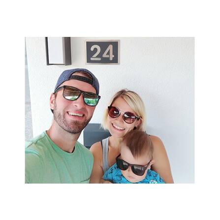 Metzler Hausnummernschild aus Edelstahl Anthrazitgrau RAL 7016