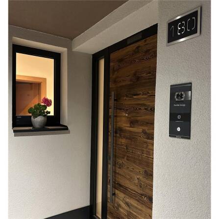 Metzler Hausnummernschild aus Edelstahl Anthrazitgrau RAL 7016