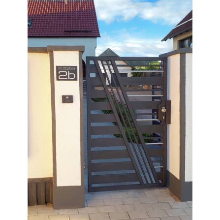 Modernes Hausnummernschild in Anthrazit RAL7016 mit individueller Gravur | 21,5 x 15 cm