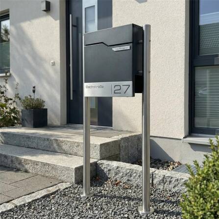 Metzler Standbriefkasten | inkl. Namensschild aus Edelstahl | Thobe