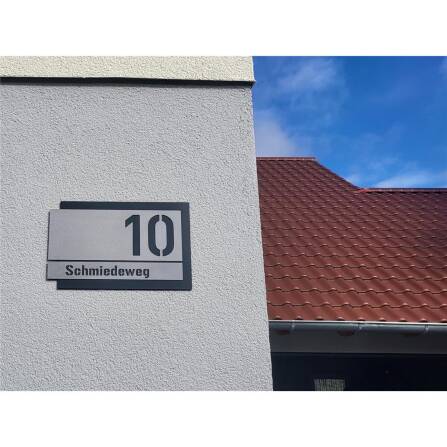 Metzler Individuelle Hausnummer aus Edelstahl